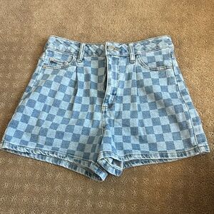 RSQ checkered women’s Jean shorts